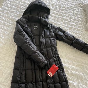 The North Face XS long winter coat NWT